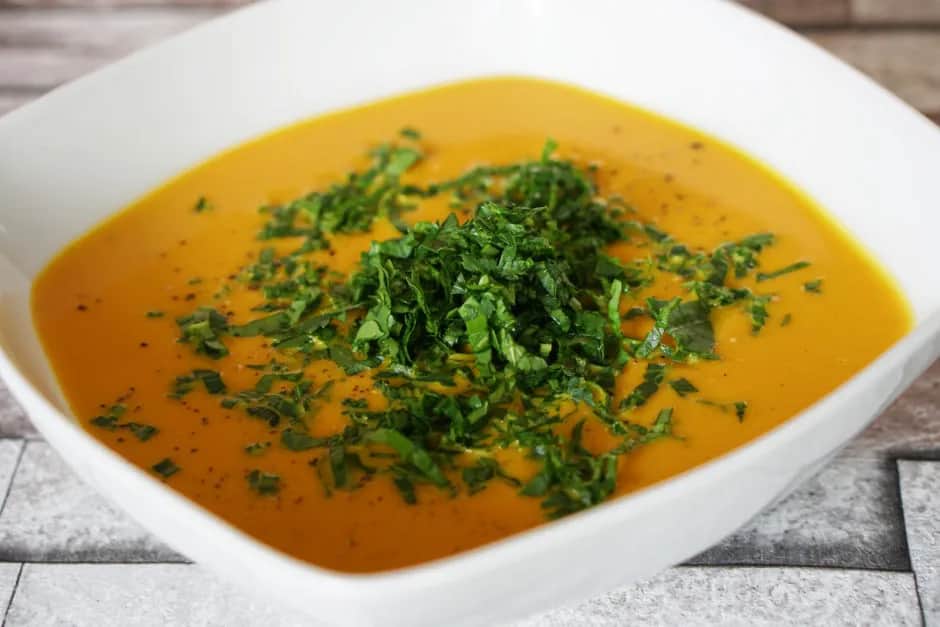 Czym doprawić zupę dyniową, aby uzyskać wyjątkowy smak?
