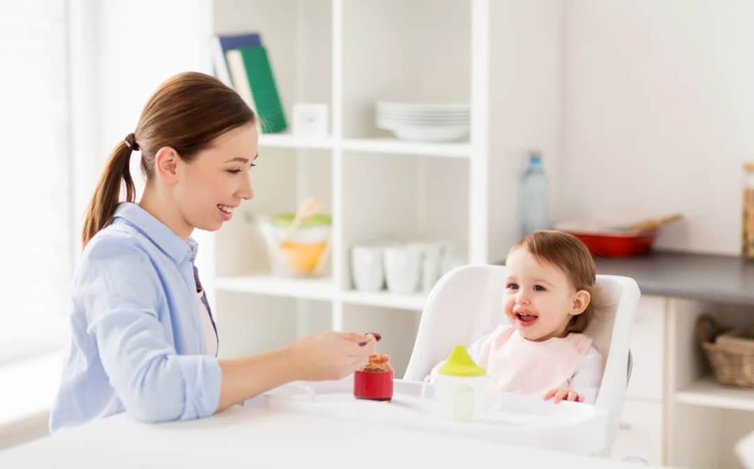 Ile dziecko powinno jeść kalorii? Kluczowe informacje dla rodziców