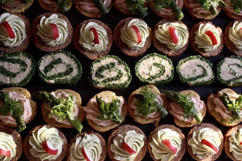 Jak założyć firmę cateringową w domu i uniknąć najczęstszych błędów