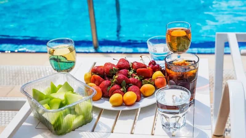 Self catering co to znaczy? Poznaj zalety i wady tego rozwiązania