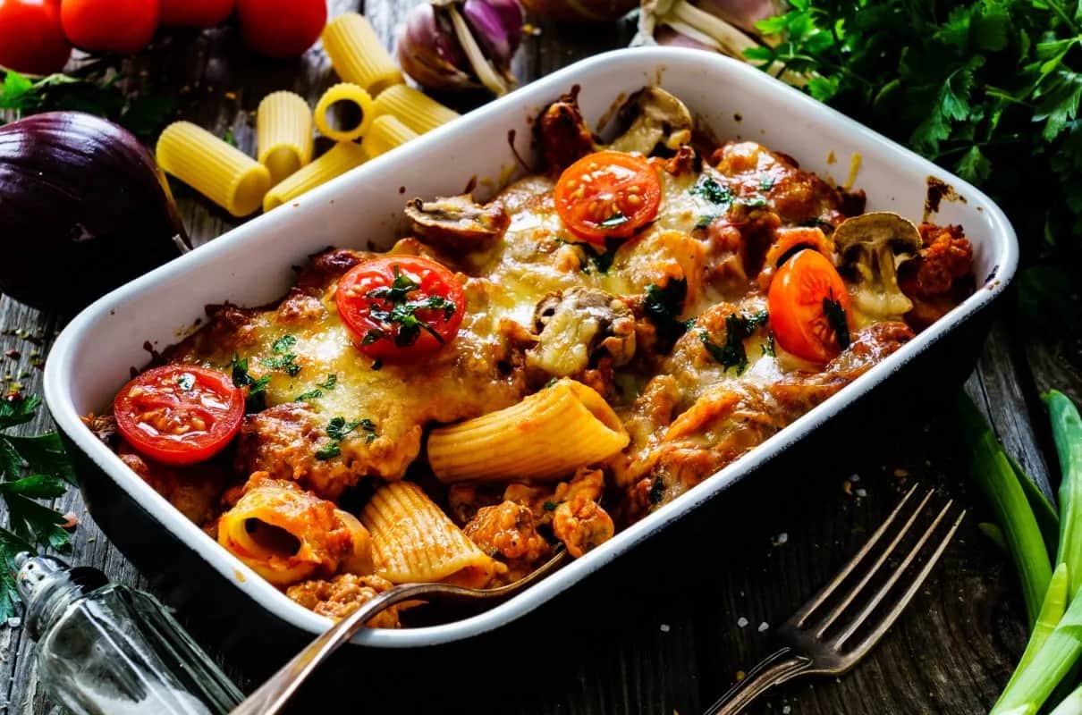 Co zrobić na obiad z makaronu i fileta z kurczaka - smaczne przepisy