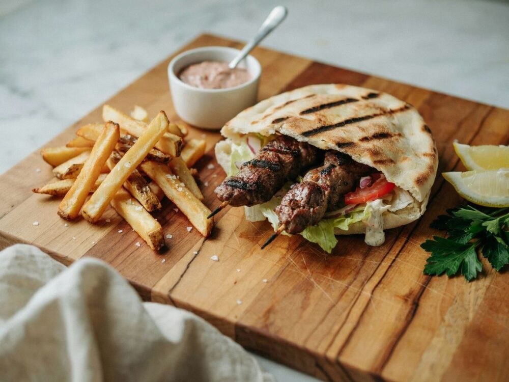 zestaw kebab i frytki kalorii